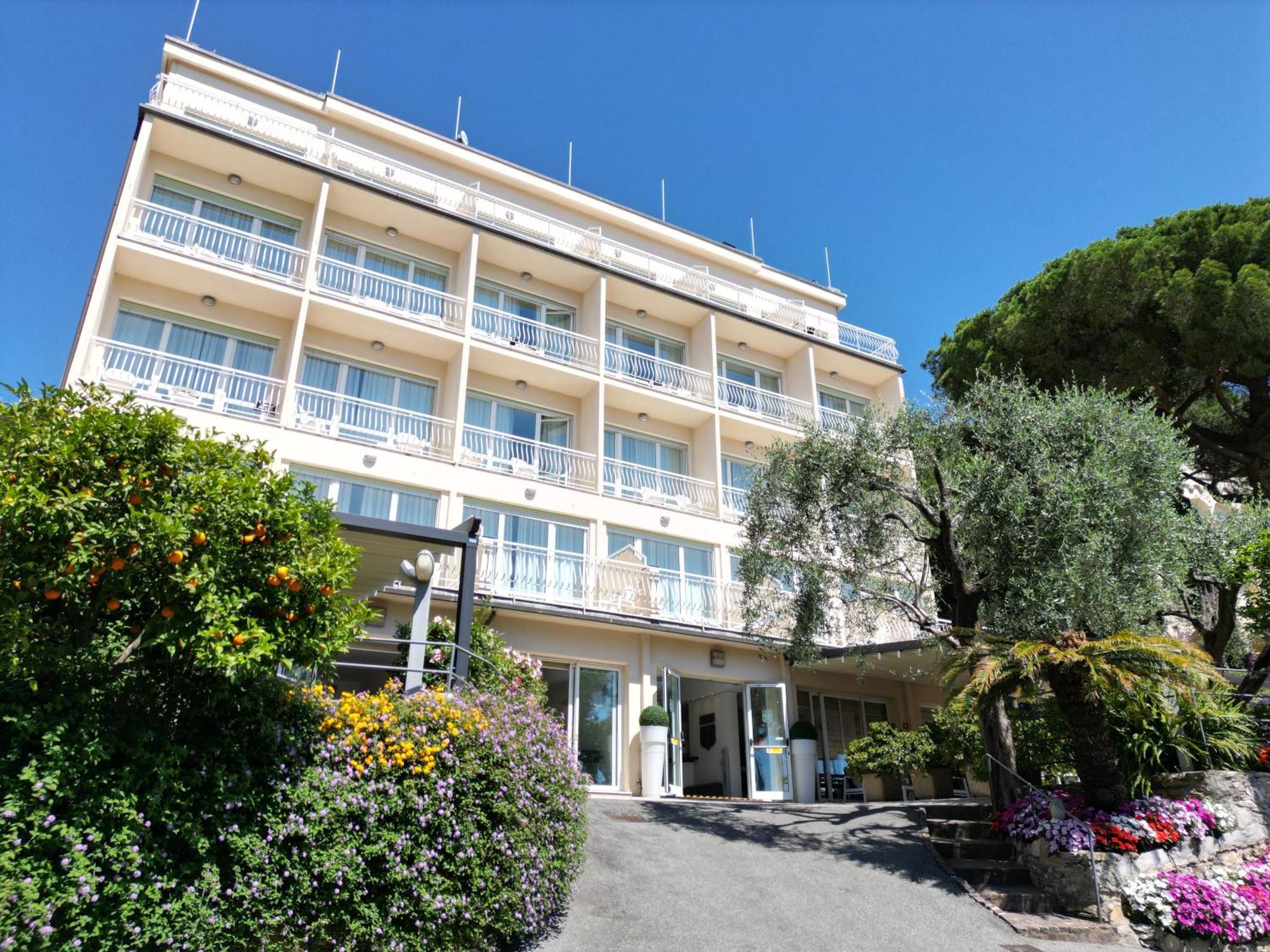 L'approdo 3*